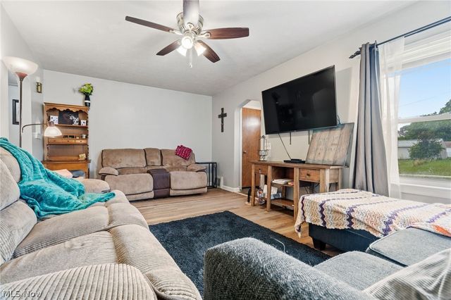 1612 Cherry Avenue NE, Canton, OH 44714
