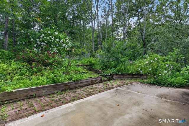 35 Aileen Drive, Madison, CT 06443