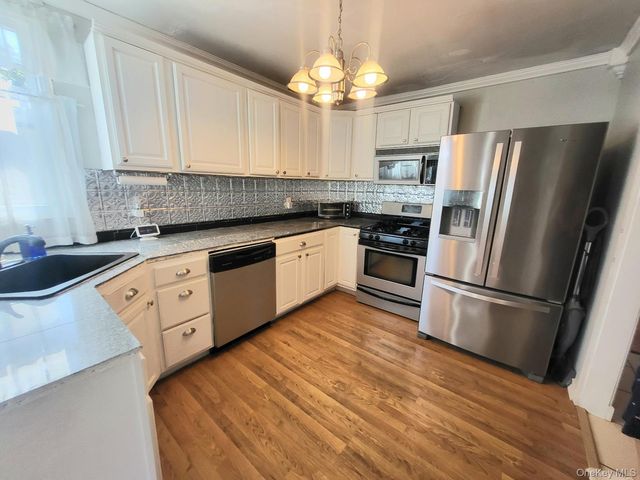 3 Vanamee Street, Newburgh, NY 12550