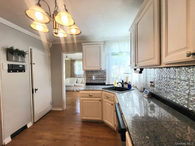 3 Vanamee Street, Newburgh, NY 12550