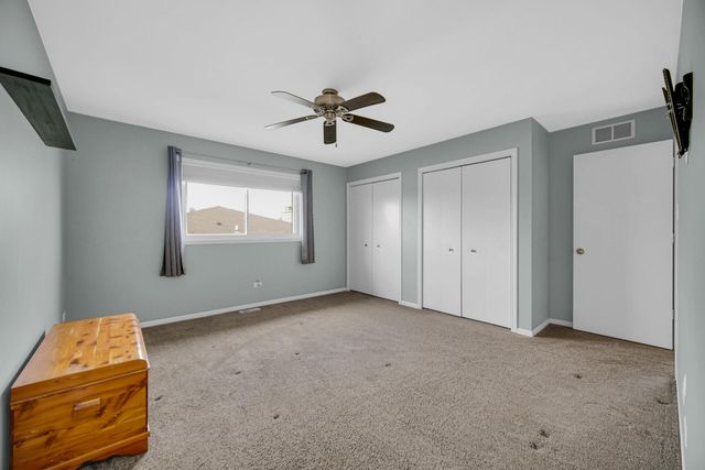 901 Robin Court, Dyer, IN 46311