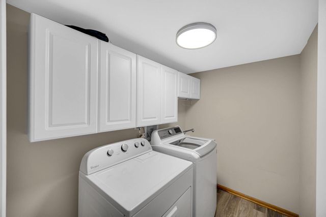 901 Robin Court, Dyer, IN 46311