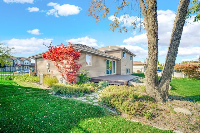 901 Robin Court, Dyer, IN 46311