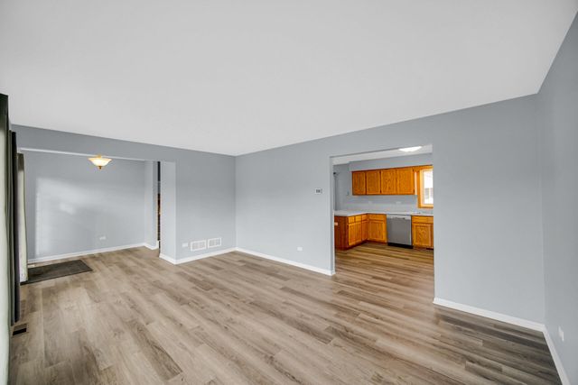 901 Robin Court, Dyer, IN 46311