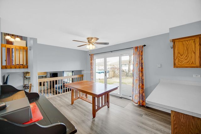 901 Robin Court, Dyer, IN 46311