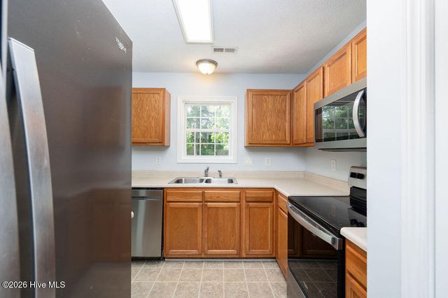 6809 Bridle Court, Wilmington, NC 28411