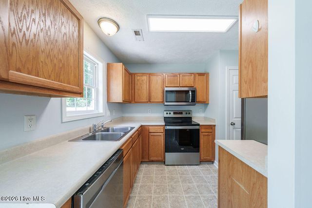 6809 Bridle Court, Wilmington, NC 28411