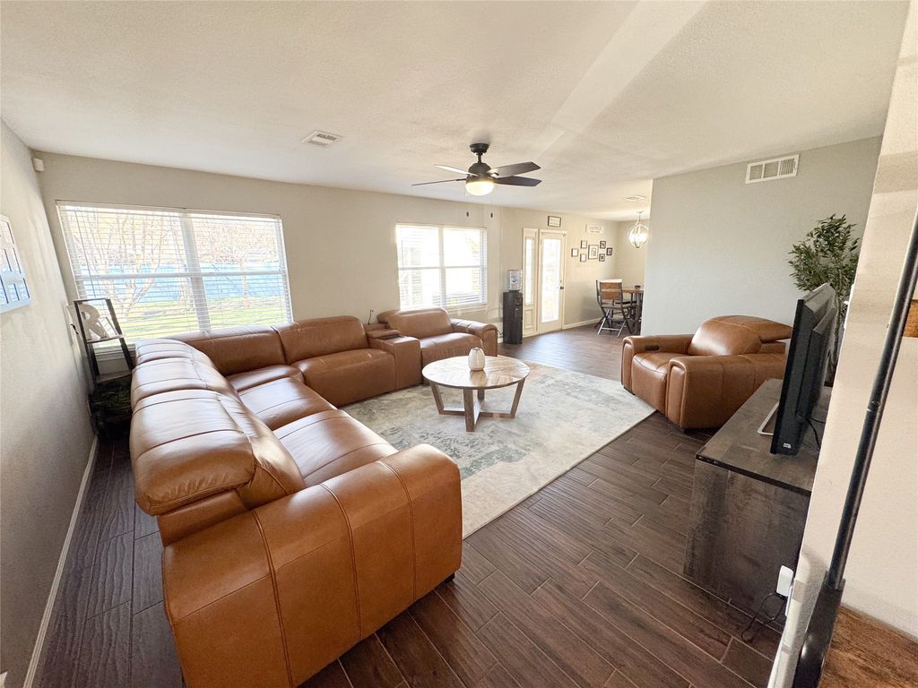 1719 Belmead Lane, Irving, TX 75061