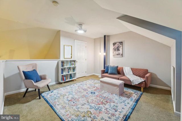 3942 HARTLAKE ST, Woodbridge, VA 22192