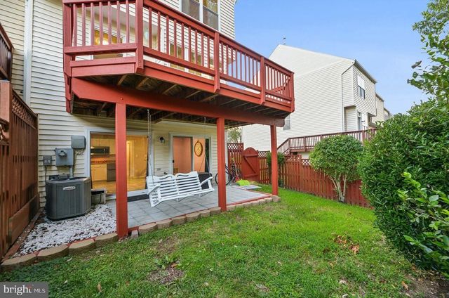 3942 HARTLAKE ST, Woodbridge, VA 22192