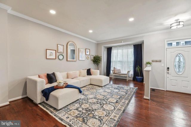 3942 HARTLAKE ST, Woodbridge, VA 22192