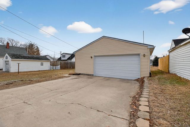 1235 Independence Avenue, Waterloo, IA 50703
