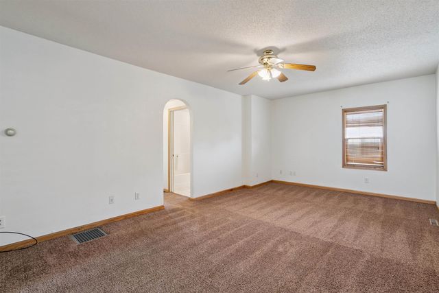 1235 Independence Avenue, Waterloo, IA 50703