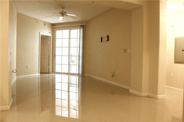 533 NE 3rd Avenue 125, Fort Lauderdale, FL 33301