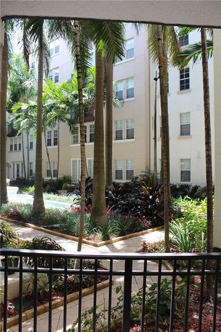 533 NE 3rd Avenue 125, Fort Lauderdale, FL 33301