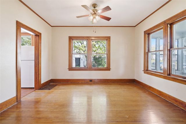500 6th Avenue, Marion, IA 52302