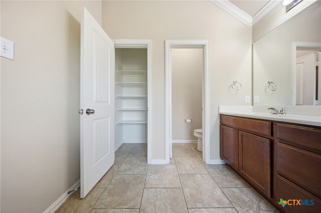 728 Olaf Drive, Temple, TX 76504