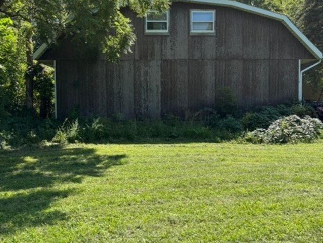 207 Pigeon Avenue, Waukegan, IL 60085