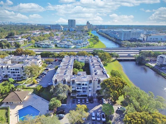 7722 Camino Real E-317, Miami, FL 33143