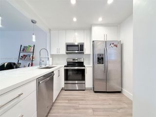 7722 Camino Real E-317, Miami, FL 33143