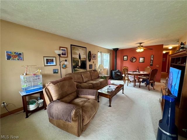 514 Carson Avenue, Grand River, OH 44045