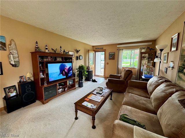 514 Carson Avenue, Grand River, OH 44045