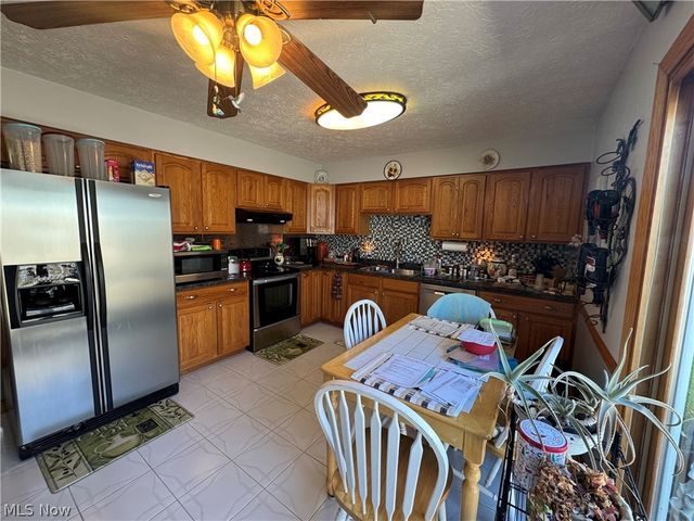 514 Carson Avenue, Grand River, OH 44045