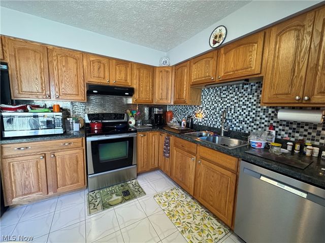 514 Carson Avenue, Grand River, OH 44045