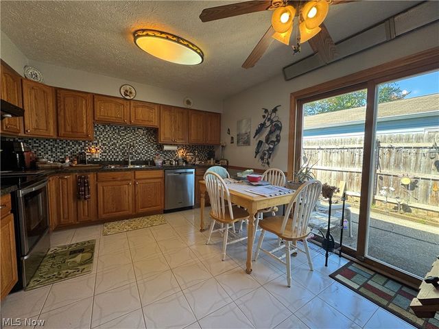 514 Carson Avenue, Grand River, OH 44045