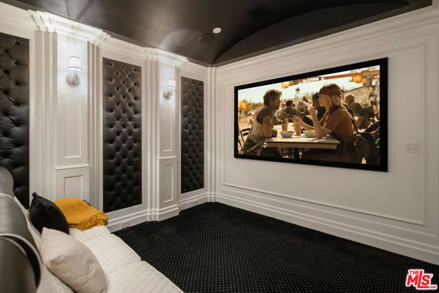 843 N Spaulding Avenue, Los Angeles, CA 90046