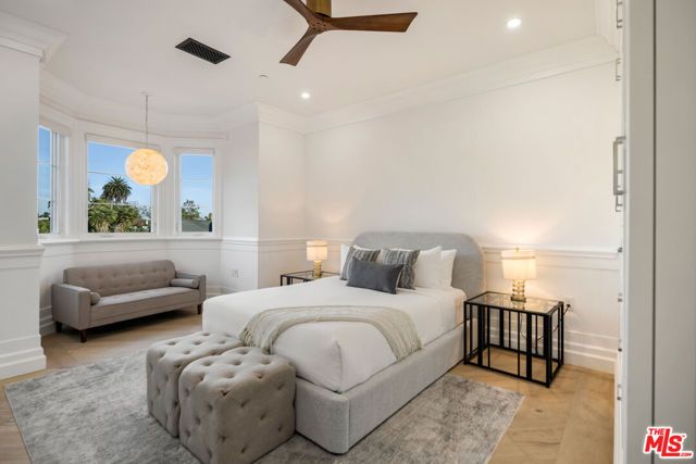 843 N Spaulding Avenue, Los Angeles, CA 90046