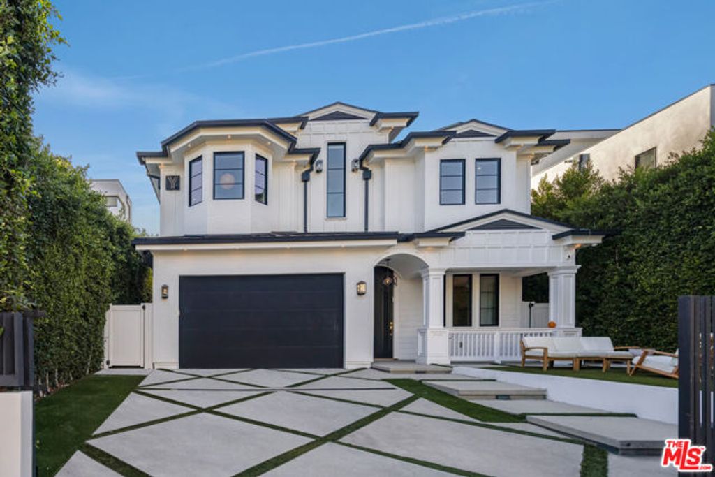 843 N Spaulding Avenue, Los Angeles, CA 90046