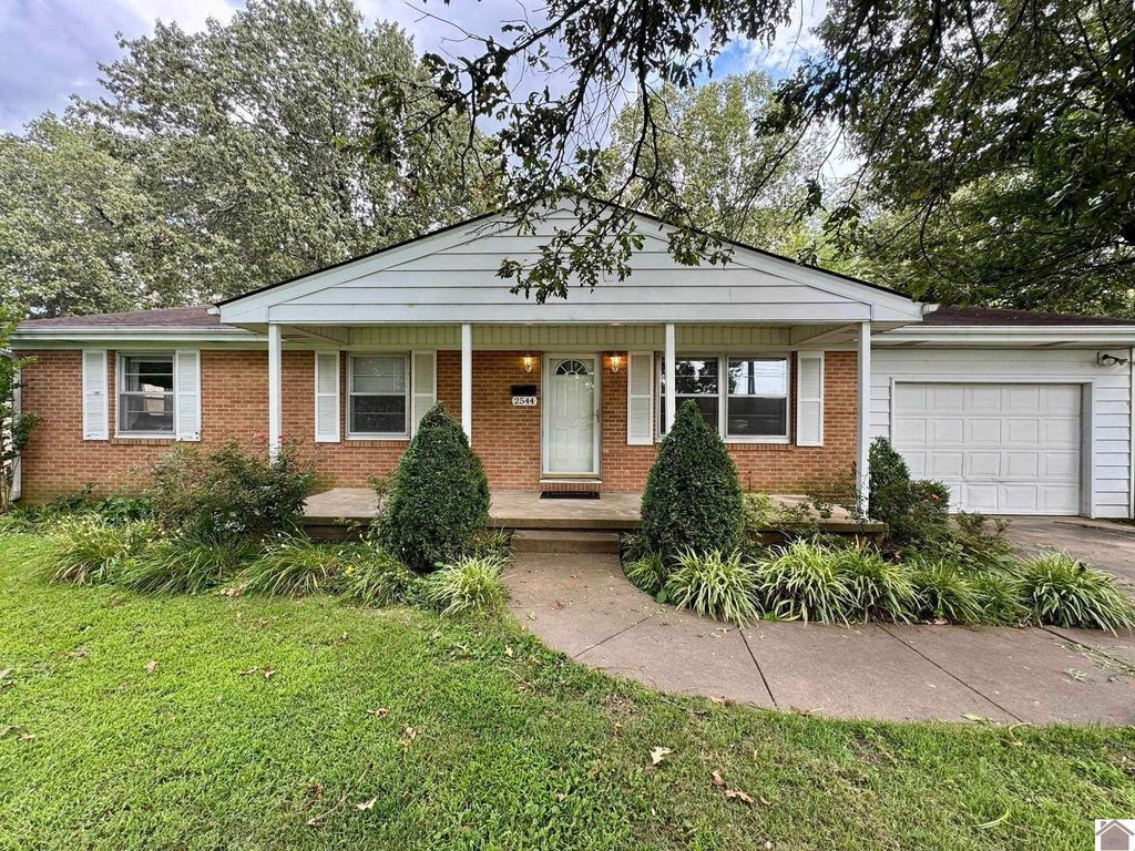 2544 LaClede Avenue 15 B1, Paducah, KY 42001