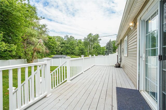 209 Thompson Road, Henrietta, NY 14623