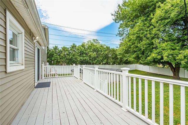 209 Thompson Road, Henrietta, NY 14623