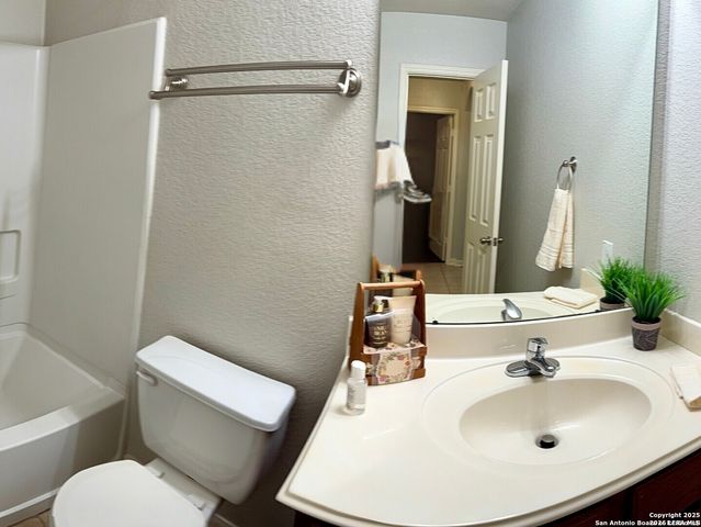 10926 ACORN CYN, San Antonio, TX 78252