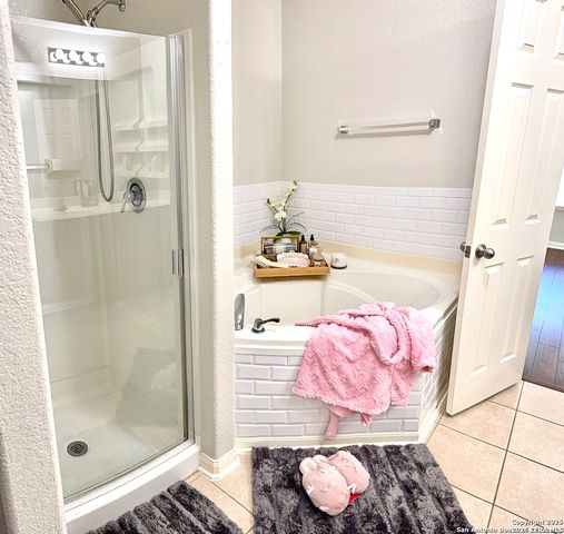 10926 ACORN CYN, San Antonio, TX 78252