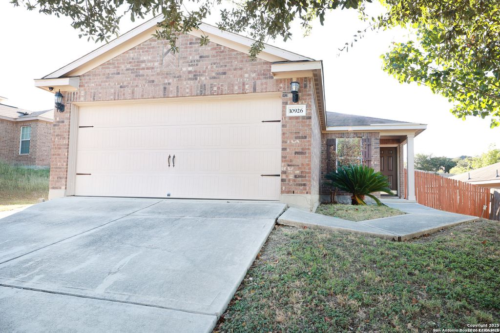 10926 ACORN CYN, San Antonio, TX 78252