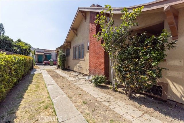 206 S Soto, Los Angeles, CA 90033