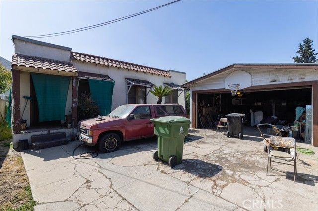 206 S Soto, Los Angeles, CA 90033