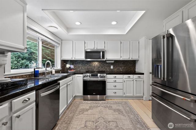 20009 SE 20th Place, Sammamish, WA 98075