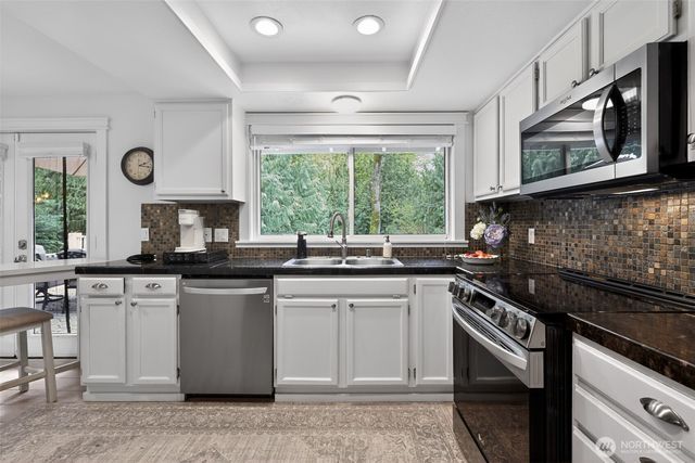 20009 SE 20th Place, Sammamish, WA 98075