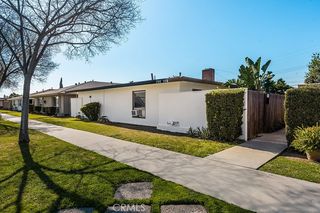 786 N Shattuck Pl, Orange, CA 92867