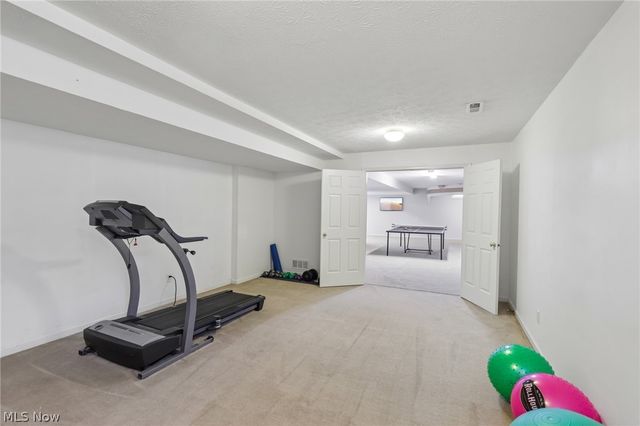 16264 Selby Circle, Strongsville, OH 44136