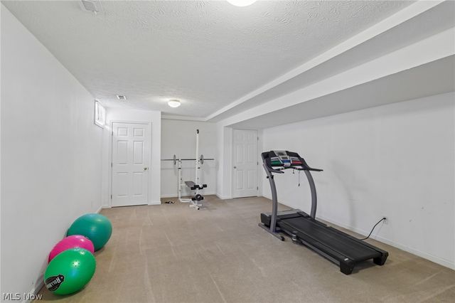 16264 Selby Circle, Strongsville, OH 44136