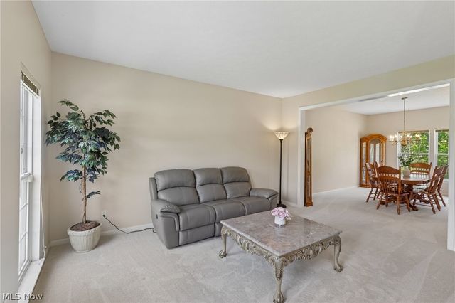 16264 Selby Circle, Strongsville, OH 44136