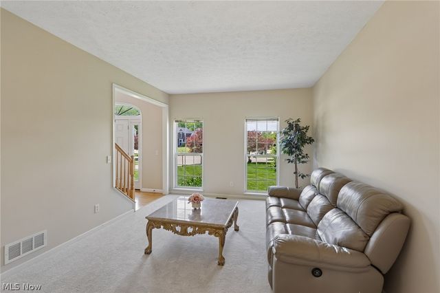 16264 Selby Circle, Strongsville, OH 44136