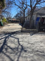 108 San Martin, San Antonio, TX 78207