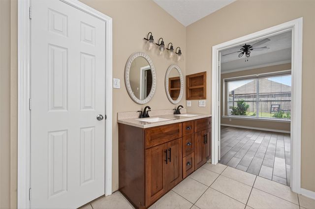 20827 Rose Crossing Lane, Spring, TX 77379