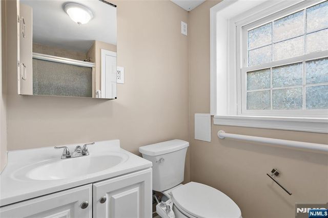 334 Pine Street, Pompton Lakes, NJ 07442